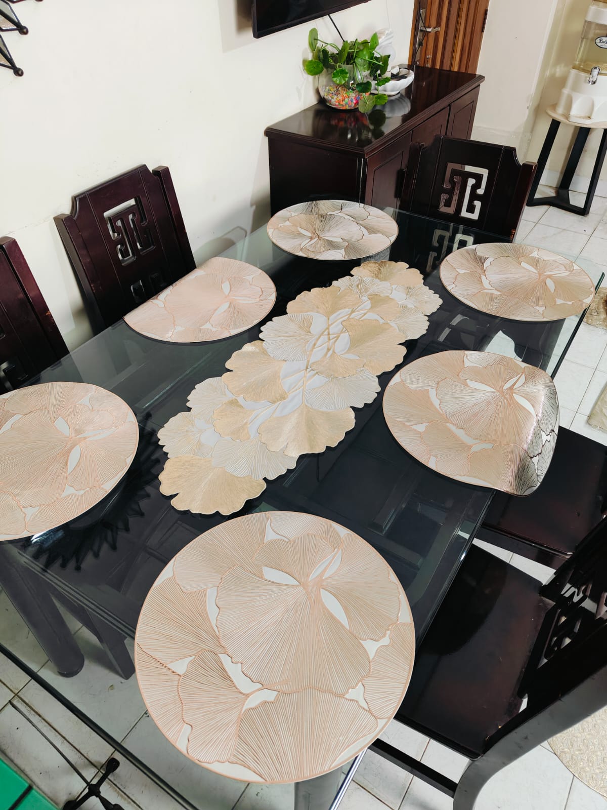 Round Table Runner With 6 Pieces Mats 7 pcs Set 1005